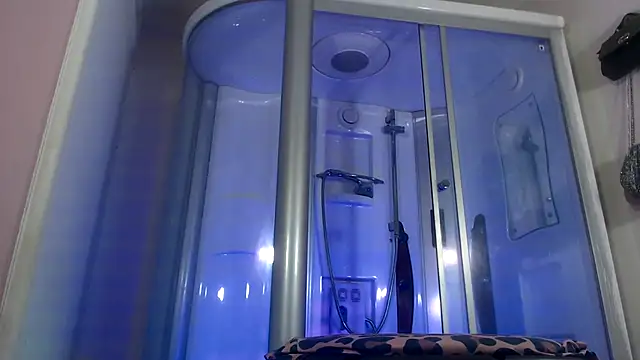 Snapshot of sexy-luna-star-ts chatting on 11-03-25, 10:42 sexy-luna-star-ts online show from 11-03-25, 10:42