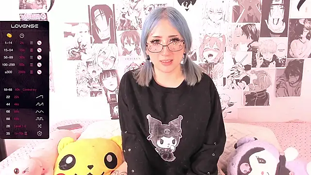 Snapshot of Miwa_violet chatting on 12-15-24, 01:35 Miwa violet online show from 12-15-24, 01:35