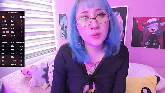 Snapshot of Miwa_violet chatting on 02-22-25, 07:47 Miwa violet online show from 02-22-25, 07:47
