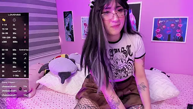 Snapshot of Miwa_violet chatting on 03-11-25, 10:31 Miwa violet online show from 03-11-25, 10:31