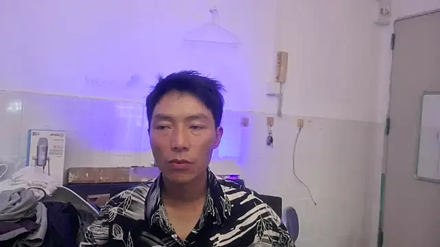 xhqds online show from 04-23-26, 06:47