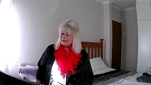 Miahotmilf online show from 12-22-24, 03:22