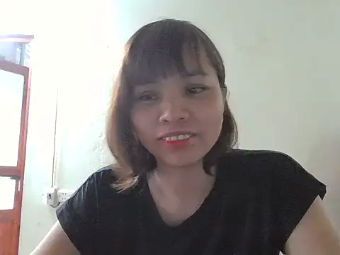 Snapshot of Angela-Eira chatting on 10-14-25, 08:04 Angela-Eira online show from 10-14-25, 08:04