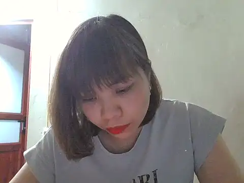 Snapshot of Angela-Eira chatting on 10-29-25, 09:22 Angela-Eira online show from 10-29-25, 09:22