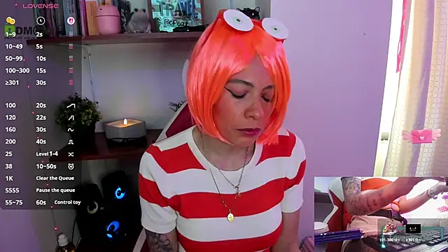 Snapshot of sweetlittlelisa chatting on 10-31-25, 06:09 sweetlittlelisa online show from 10-31-25, 06:09