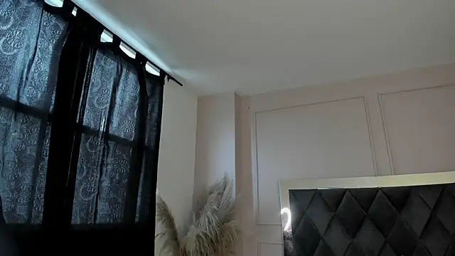 Snapshot of Lissy__Addams chatting on 09-22-25, 08:44 Lissy Addams online show from 09-22-25, 08:44