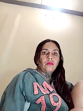 Dakary hot online show from 10-02-25, 11:01