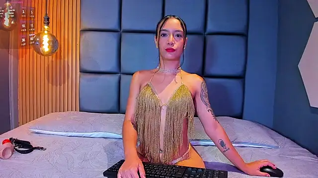 ANDREA  LOVE online show from 09-11-25, 12:38