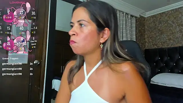 Snapshot of stella_xue chatting on 02-11-25, 10:50 stella xue online show from 02-11-25, 10:50