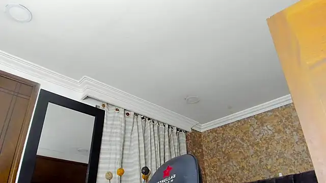 Snapshot of stella_xue chatting on 02-28-25, 07:56 stella xue online show from 02-28-25, 07:56