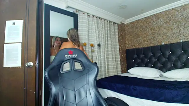 Snapshot of stella_xue chatting on 03-11-25, 07:47 stella xue online show from 03-11-25, 07:47