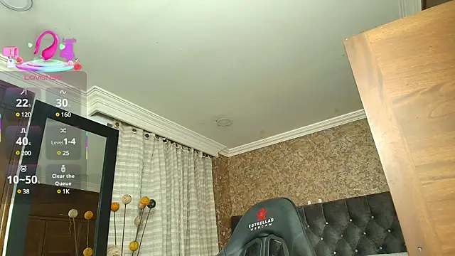 Snapshot of stella_xue chatting on 03-18-25, 08:48 stella xue online show from 03-18-25, 08:48