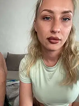 belle98 online show from 03-21-25, 01:56