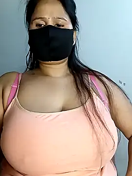 Snapshot of Tishani chatting on 01-07-25, 02:41 Tishani online show from 01-07-25, 02:41