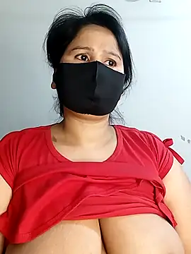 Snapshot of Tishani chatting on 02-24-25, 12:52 Tishani online show from 02-24-25, 12:52