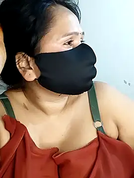 Snapshot of Tishani chatting on 09-19-25, 07:32 Tishani online show from 09-19-25, 07:32