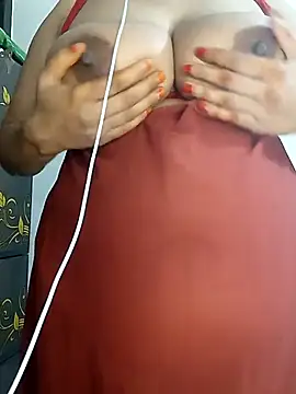 Snapshot of Tishani chatting on 09-22-25, 09:28 Tishani online show from 09-22-25, 09:28