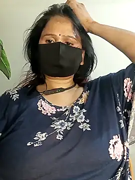 Snapshot of Tishani chatting on 09-24-25, 04:43 Tishani online show from 09-24-25, 04:43