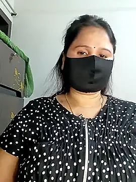 Snapshot of Tishani chatting on 10-09-25, 12:14 Tishani online show from 10-09-25, 12:14