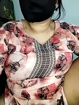 Snapshot of Tishani chatting on 11-27-25, 10:17 Tishani online show from 11-27-25, 10:17