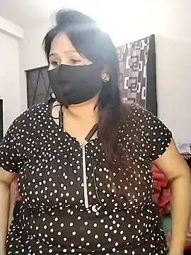 Snapshot of Tishani chatting on 01-31-26, 08:29 Tishani online show from 01-31-26, 08:29