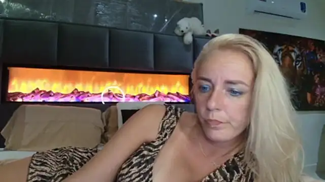 Wendysexyx online show from 06-19-26, 12:37