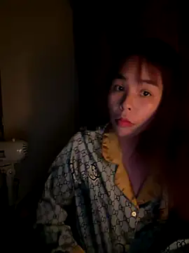 Snapshot of Samsam_567 chatting on 11-13-25, 04:17 Samsam 567 online show from 11-13-25, 04:17