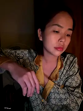 Snapshot of Samsam_567 chatting on 12-16-25, 04:23 Samsam 567 online show from 12-16-25, 04:23