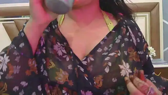 Manpreet cute online show from 05-11-26, 04:37
