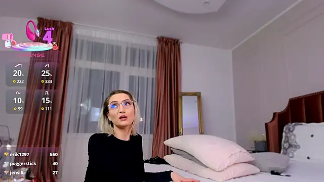 CharmingAnnie online show from 03-12-25, 09:24