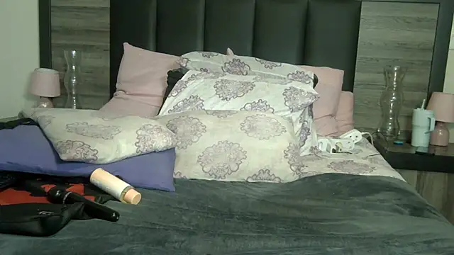 BigButt-MomJ75 online show from 02-08-26, 11:35