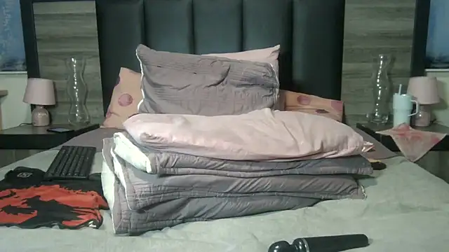 BigButt-MomJ75 online show from 08-01-26, 10:14