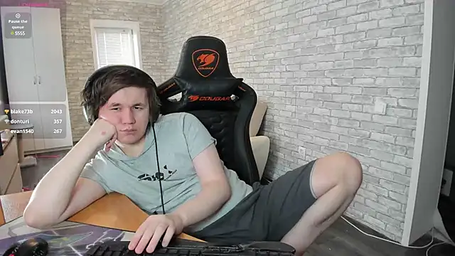 Snapshot of iliaskrislove chatting on 03-04-25, 12:33 iliaskrislove online show from 03-04-25, 12:33