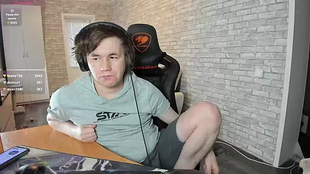 Snapshot of iliaskrislove chatting on 03-05-25, 12:22 iliaskrislove online show from 03-05-25, 12:22