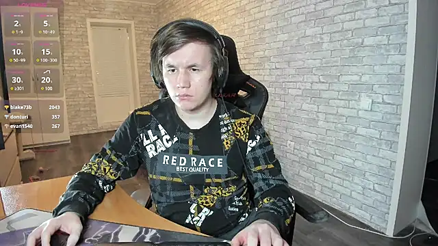 Snapshot of iliaskrislove chatting on 03-08-25, 12:11 iliaskrislove online show from 03-08-25, 12:11