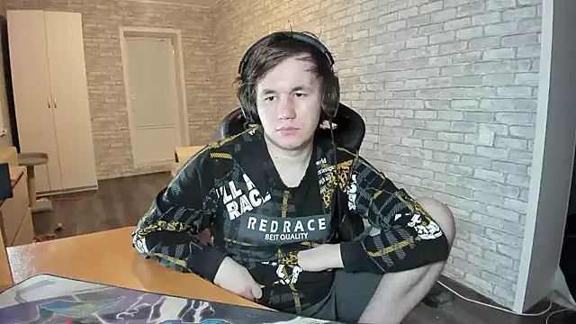 Snapshot of iliaskrislove chatting on 03-10-25, 11:38 iliaskrislove online show from 03-10-25, 11:38