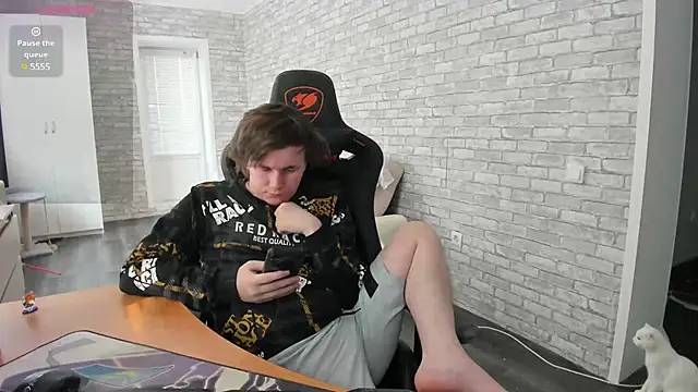 Snapshot of iliaskrislove chatting on 03-15-25, 07:09 iliaskrislove online show from 03-15-25, 07:09