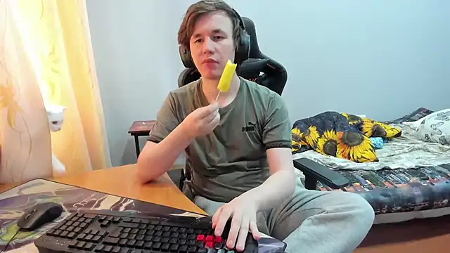 Snapshot of iliaskrislove chatting on 09-13-25, 05:40 iliaskrislove online show from 09-13-25, 05:40