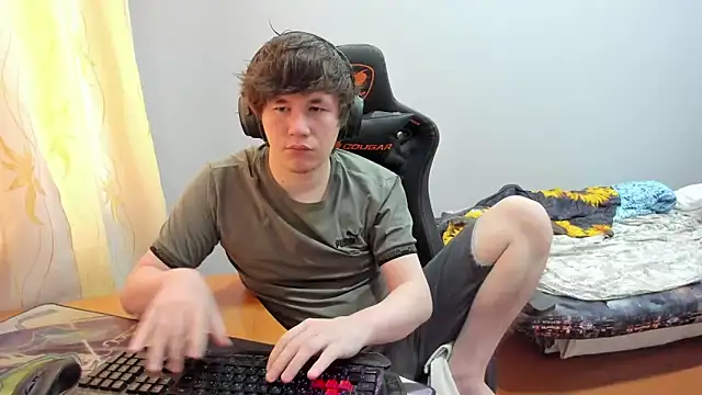 Snapshot of iliaskrislove chatting on 09-19-25, 06:59 iliaskrislove online show from 09-19-25, 06:59