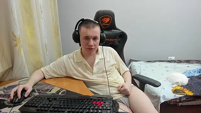 Snapshot of iliaskrislove chatting on 10-03-25, 04:15 iliaskrislove online show from 10-03-25, 04:15