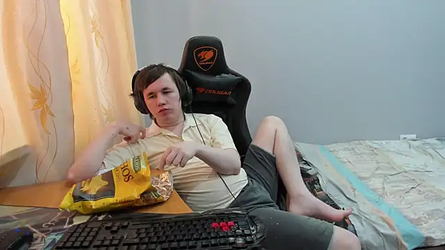 iliaskrislove online show from 03-12-26, 01:06