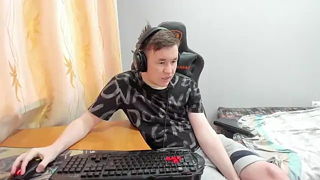 iliaskrislove online show from 04-29-26, 03:38