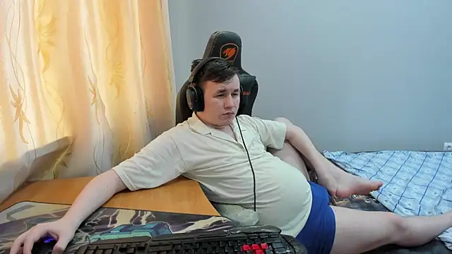 iliaskrislove online show from 05-05-26, 02:47
