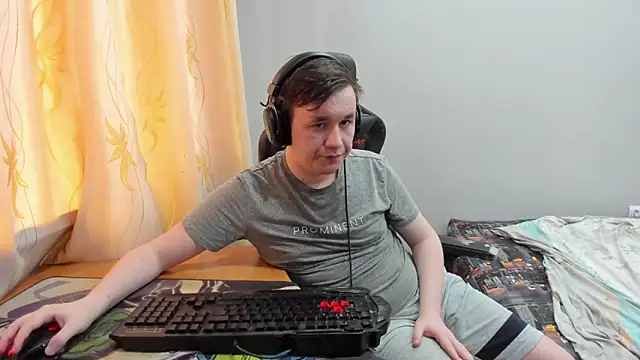 iliaskrislove online show from 06-15-26, 02:41