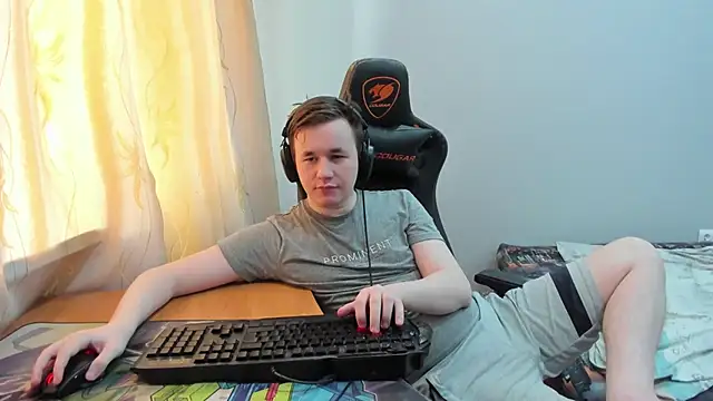 iliaskrislove online show from 06-19-26, 11:14