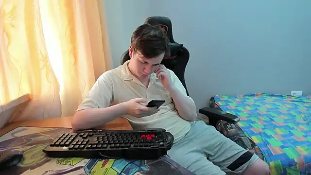 iliaskrislove online show from 07-13-26, 08:06