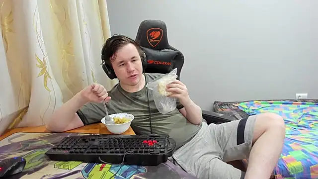 iliaskrislove online show from 07-23-26, 06:28