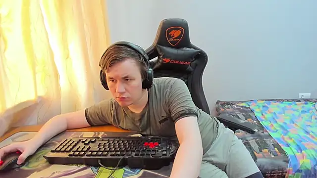 iliaskrislove online show from 07-25-26, 06:44
