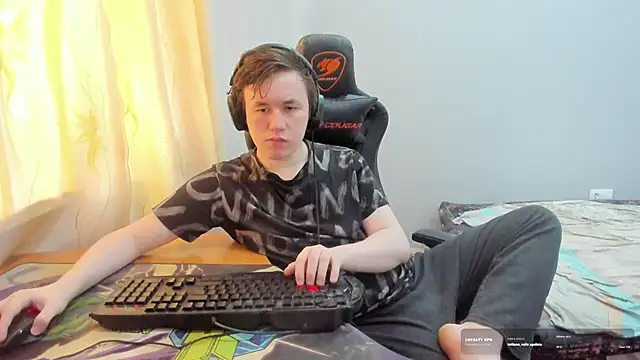 iliaskrislove online show from 08-05-26, 08:28