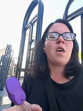 FreakNastyLacie online show from 10-04-25, 05:44